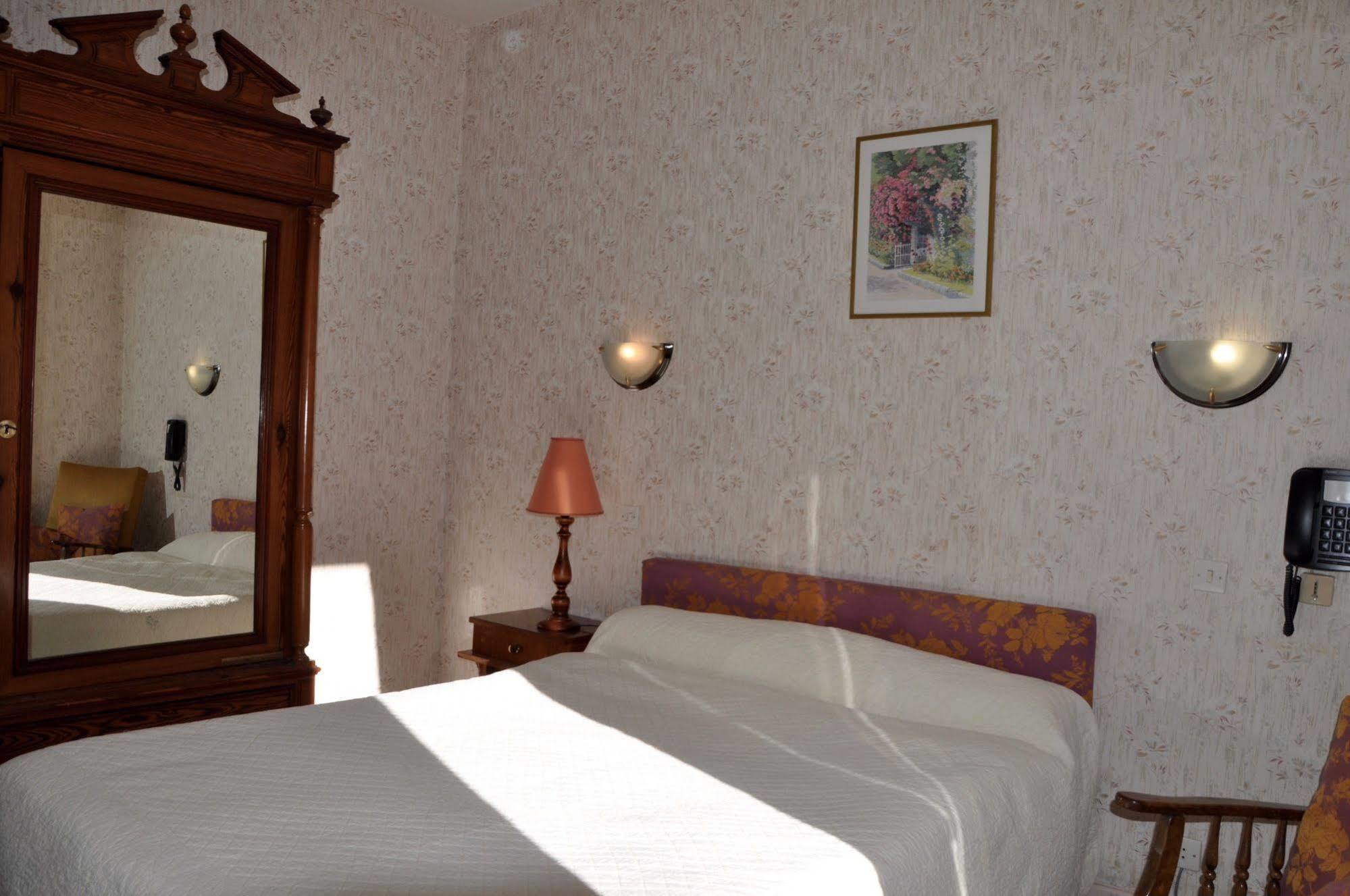 Hotel Des Eaux-Bonnes Eksteriør billede